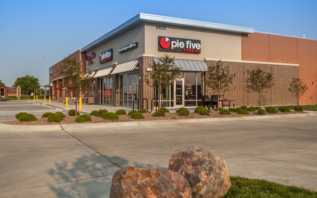 Settlers Creek Shopping Center Exterior Side Angle